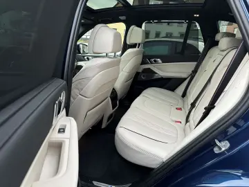 BMW X5 xDrive45e M SPORT KLIMASITZ CRYSTAL B&W