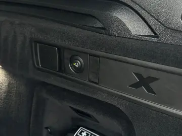 BMW X5 xDrive45e M SPORT KLIMASITZ CRYSTAL B&W