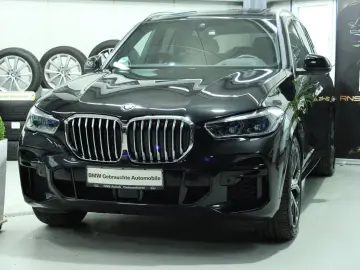 BMW X5 xDrive45e Panorama.HUD Luftfed.Laser Komfort