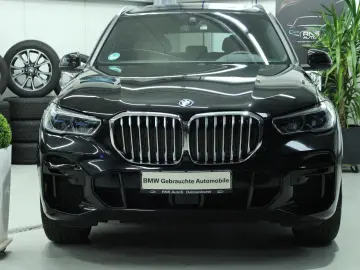 BMW X5 xDrive45e Panorama.HUD Luftfed.Laser Komfort