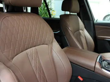 BMW X5 xDrive45e Panorama.HUD Luftfed.Laser Komfort