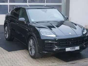 PORSCHE Cayenne Coupe S E-Hybrid Mod.2025 SportDesign