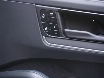 PORSCHE Cayenne Coupe S E-Hybrid Mod.2025 SportDesign