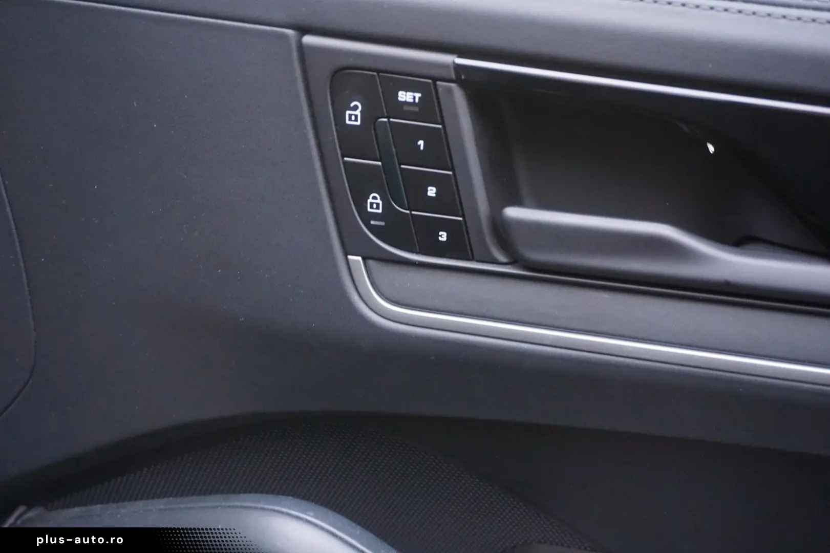 PORSCHE Cayenne Coupe S E-Hybrid Mod.2025 SportDesign