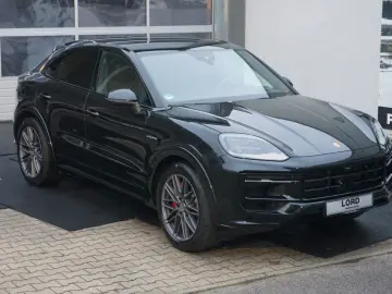 PORSCHE Cayenne Coupe S E-Hybrid Mod.2025 SportDesign