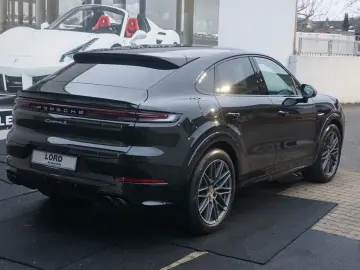 PORSCHE Cayenne Coupe S E-Hybrid Mod.2025 SportDesign