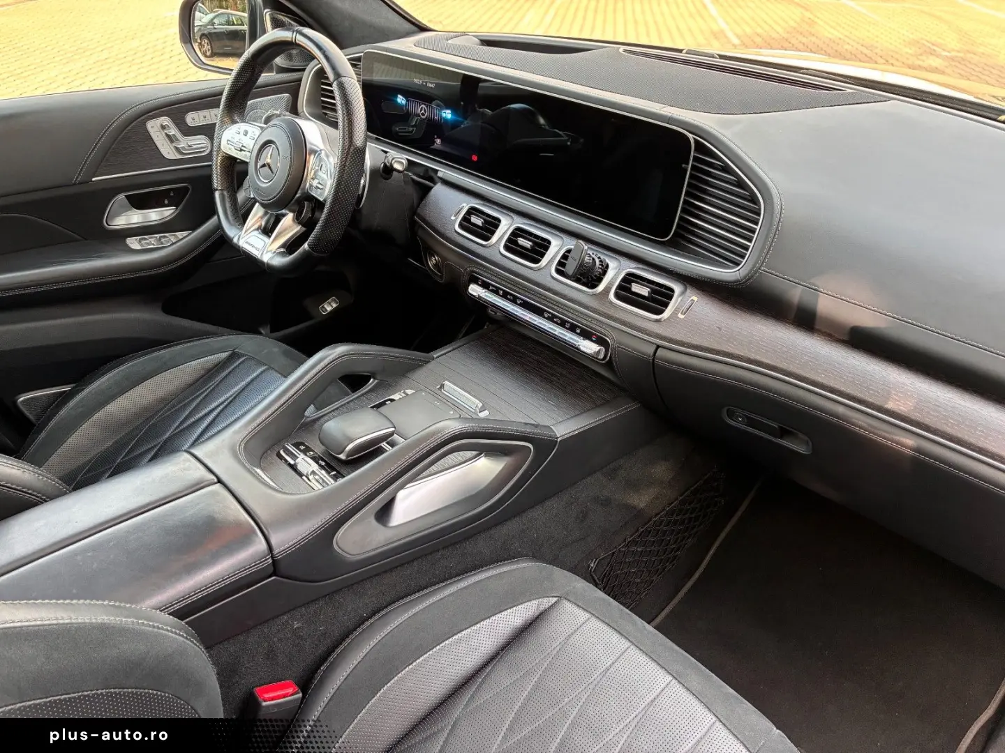 MERCEDES-BENZ GLE 63 S AMG Coupe 4M   Performance HuD Pano