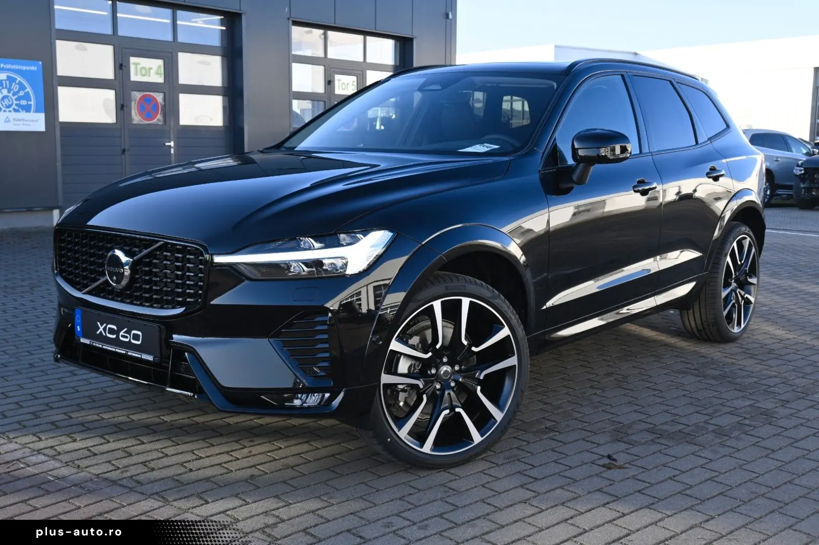 VOLVO XC60 B5 AWD Ultra Dark LUFT 360  ACC AHK