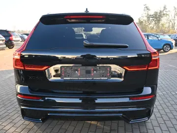 VOLVO XC60 B5 AWD Ultra Dark LUFT 360  ACC AHK
