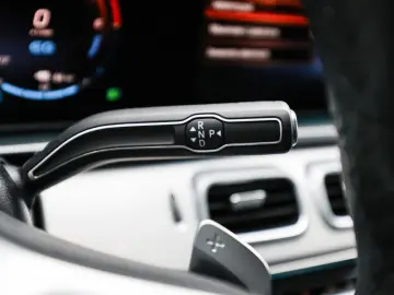 MERCEDES-BENZ GLE350 de 4M AMG Sport AHK Distr. LED HUD Navi