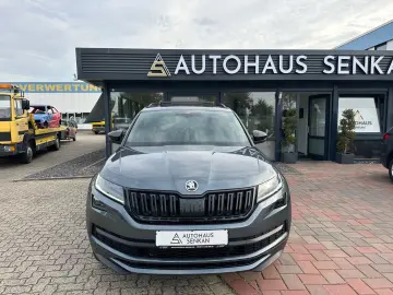 SKODA Kodiaq Sportline 4x4 STANDH AHK PANO 360