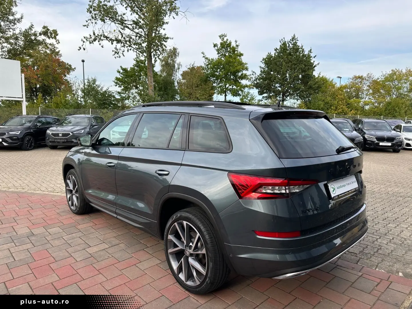 SKODA Kodiaq Sportline 4x4 STANDH AHK PANO 360