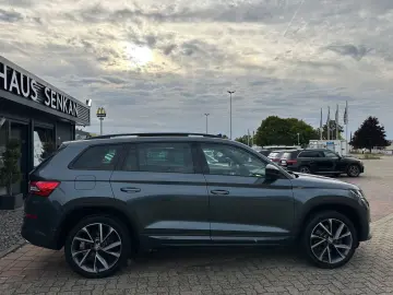 SKODA Kodiaq Sportline 4x4 STANDH AHK PANO 360