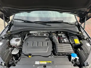 SKODA Kodiaq Sportline 4x4 STANDH AHK PANO 360