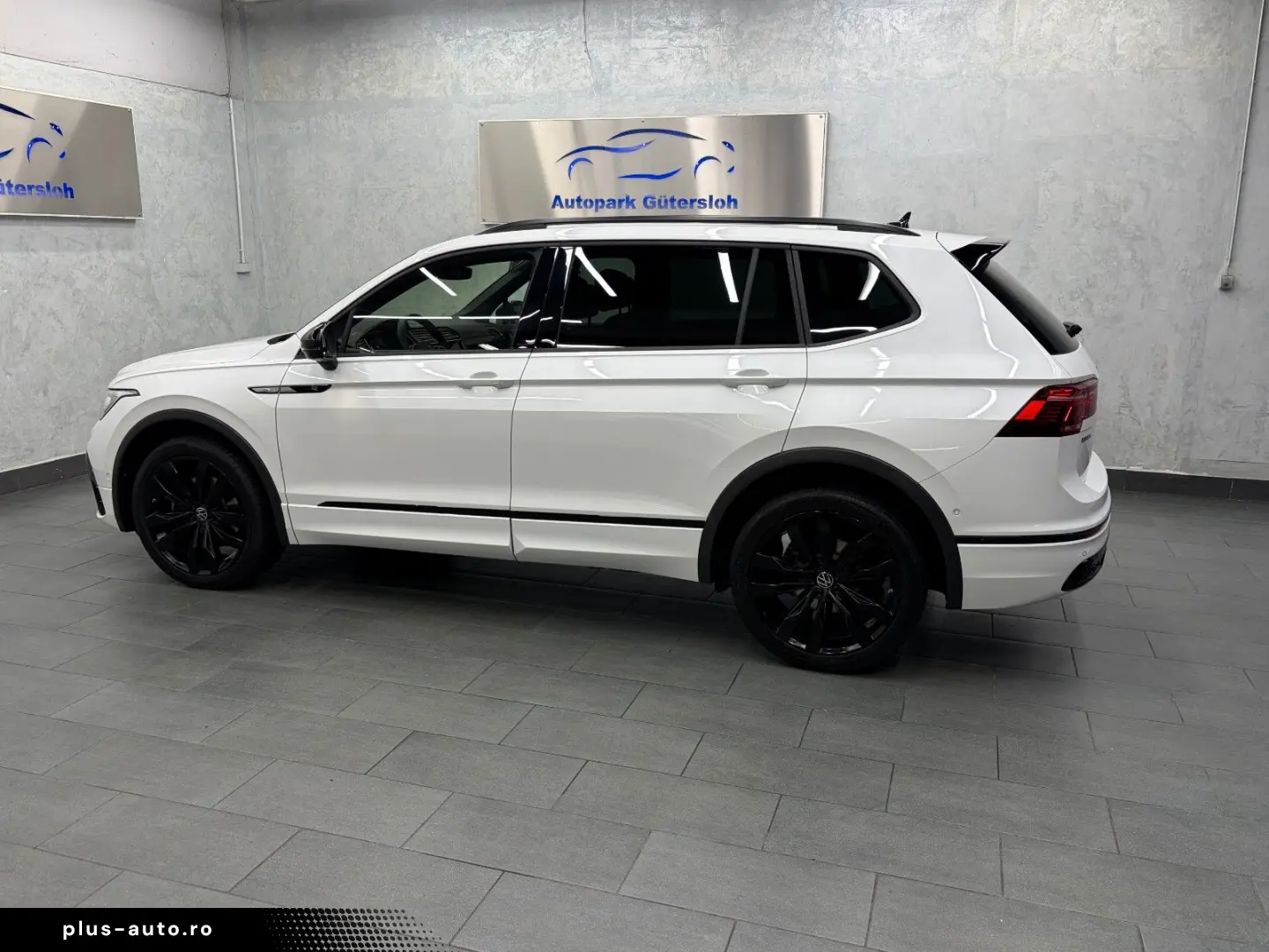 VW Tiguan Allspace R-Line 4Motion  1.HD 7Sitzer