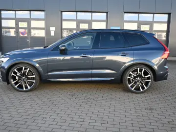 VOLVO XC60 B5 B AWD Ultra Dark PANO 360  LUFT ACC AHK