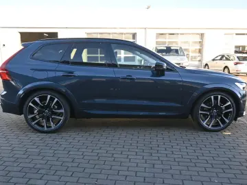 VOLVO XC60 B5 B AWD Ultra Dark PANO 360  LUFT ACC AHK