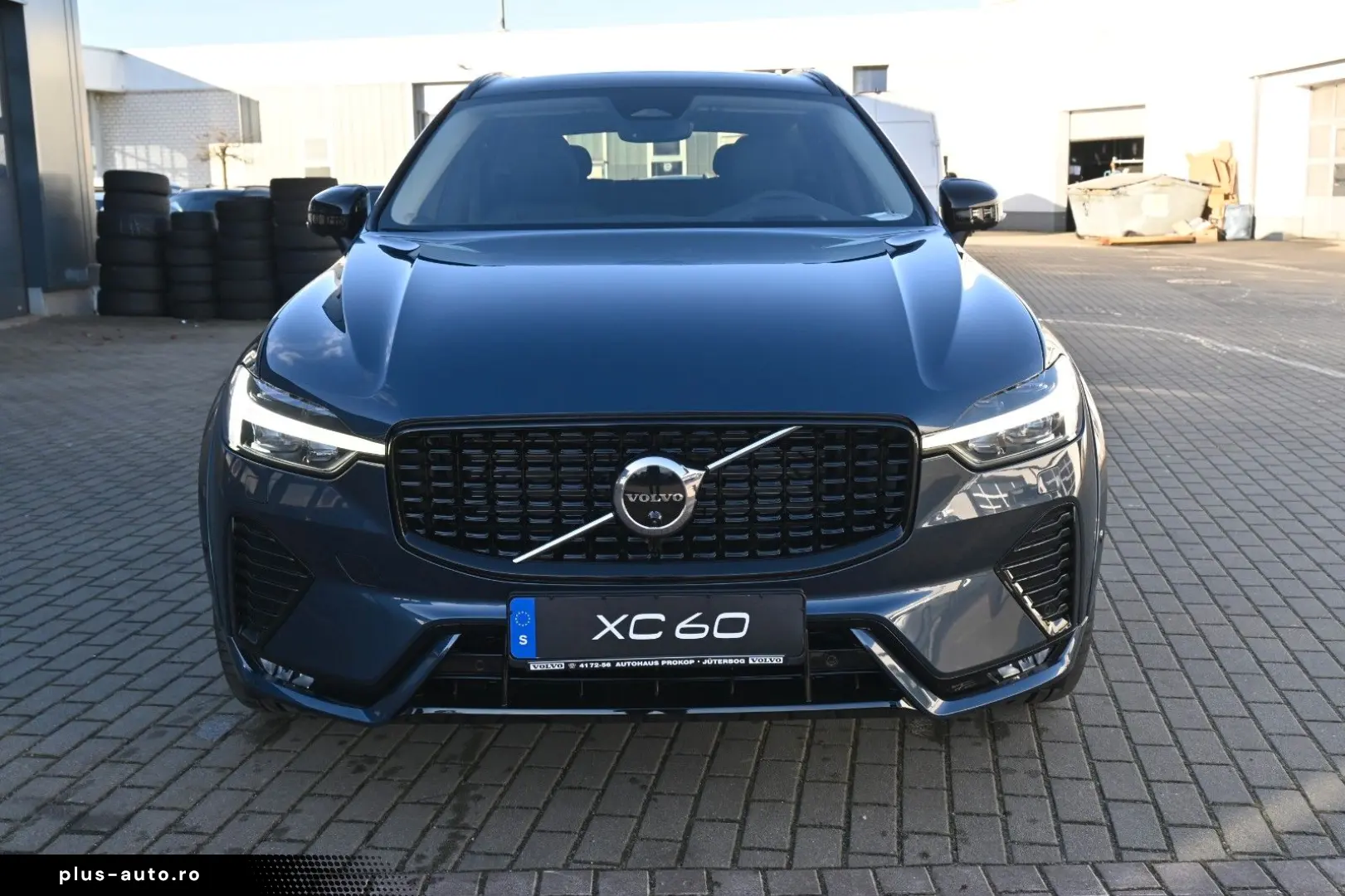 VOLVO XC60 B5 B AWD Ultra Dark PANO 360  LUFT ACC AHK