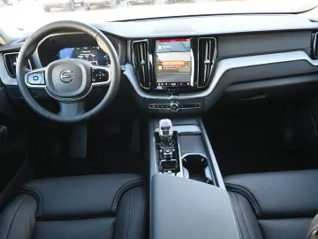 VOLVO XC60 B5 B AWD Ultra Dark PANO 360  LUFT ACC AHK