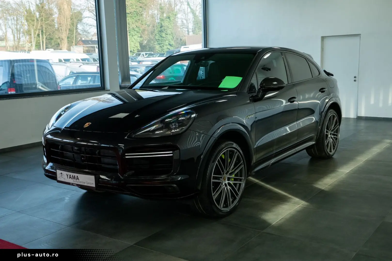 PORSCHE Cayenne Coupe Turbo S E-Hybrid CARBON