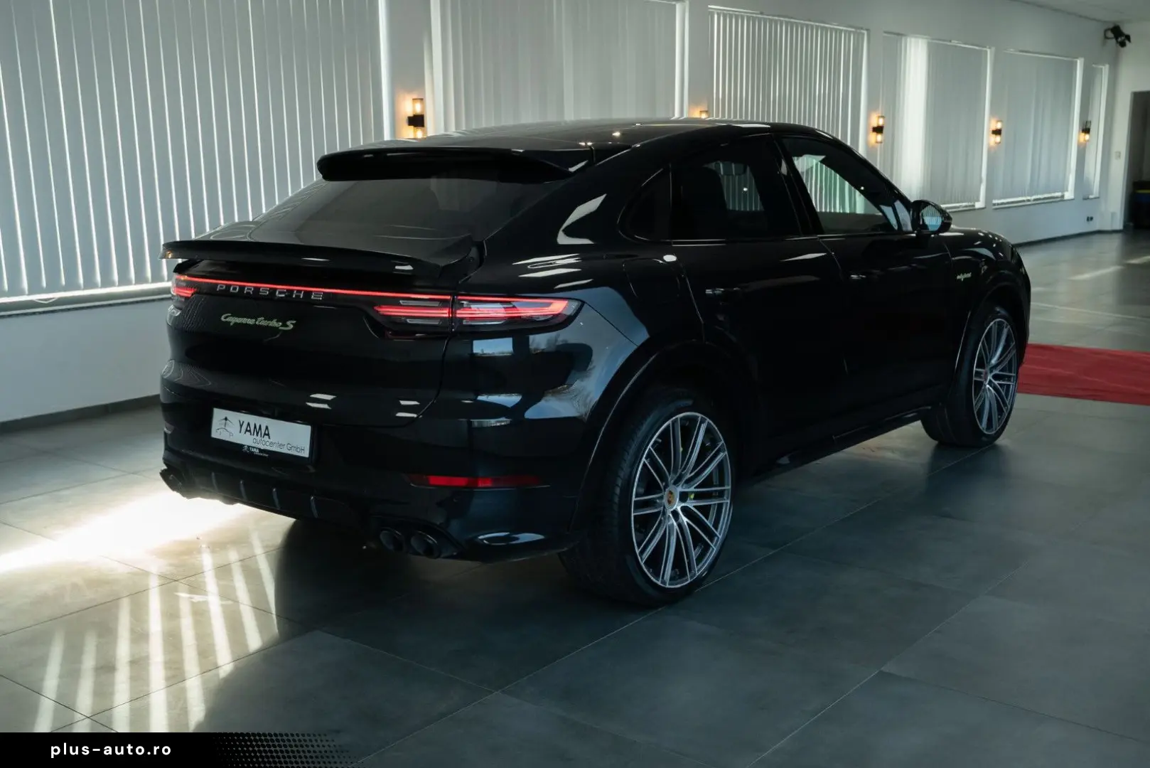 PORSCHE Cayenne Coupe Turbo S E-Hybrid CARBON