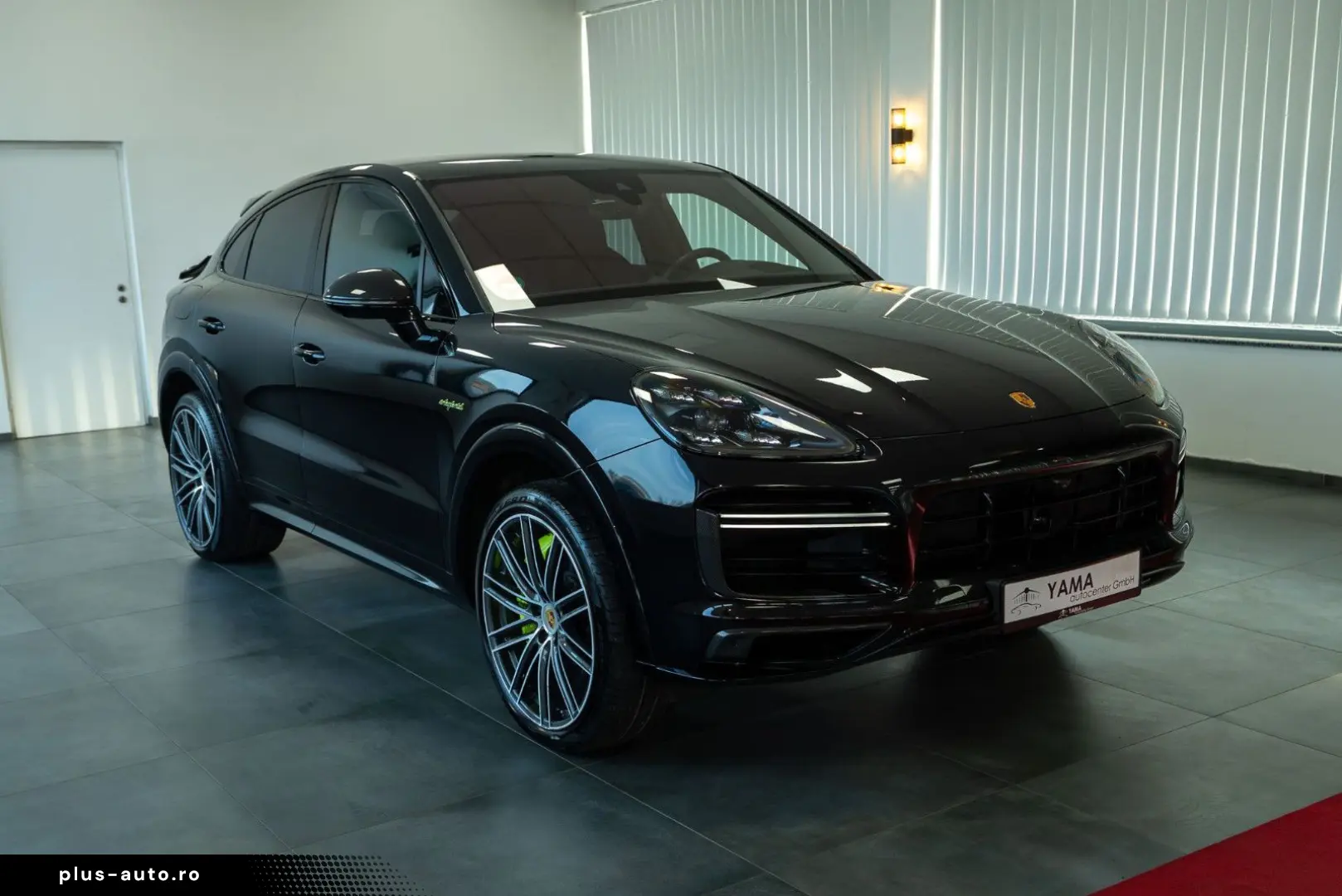 PORSCHE Cayenne Coupe Turbo S E-Hybrid CARBON