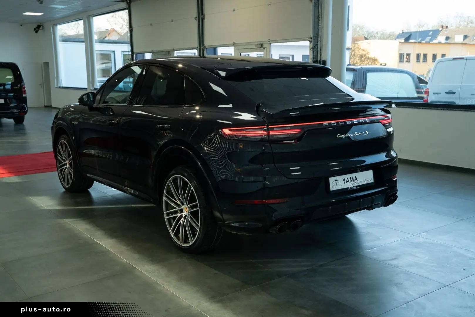 PORSCHE Cayenne Coupe Turbo S E-Hybrid CARBON