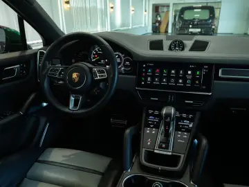 PORSCHE Cayenne Coupe Turbo S E-Hybrid CARBON