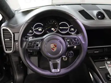 PORSCHE Cayenne Coupe Turbo S E-Hybrid CARBON