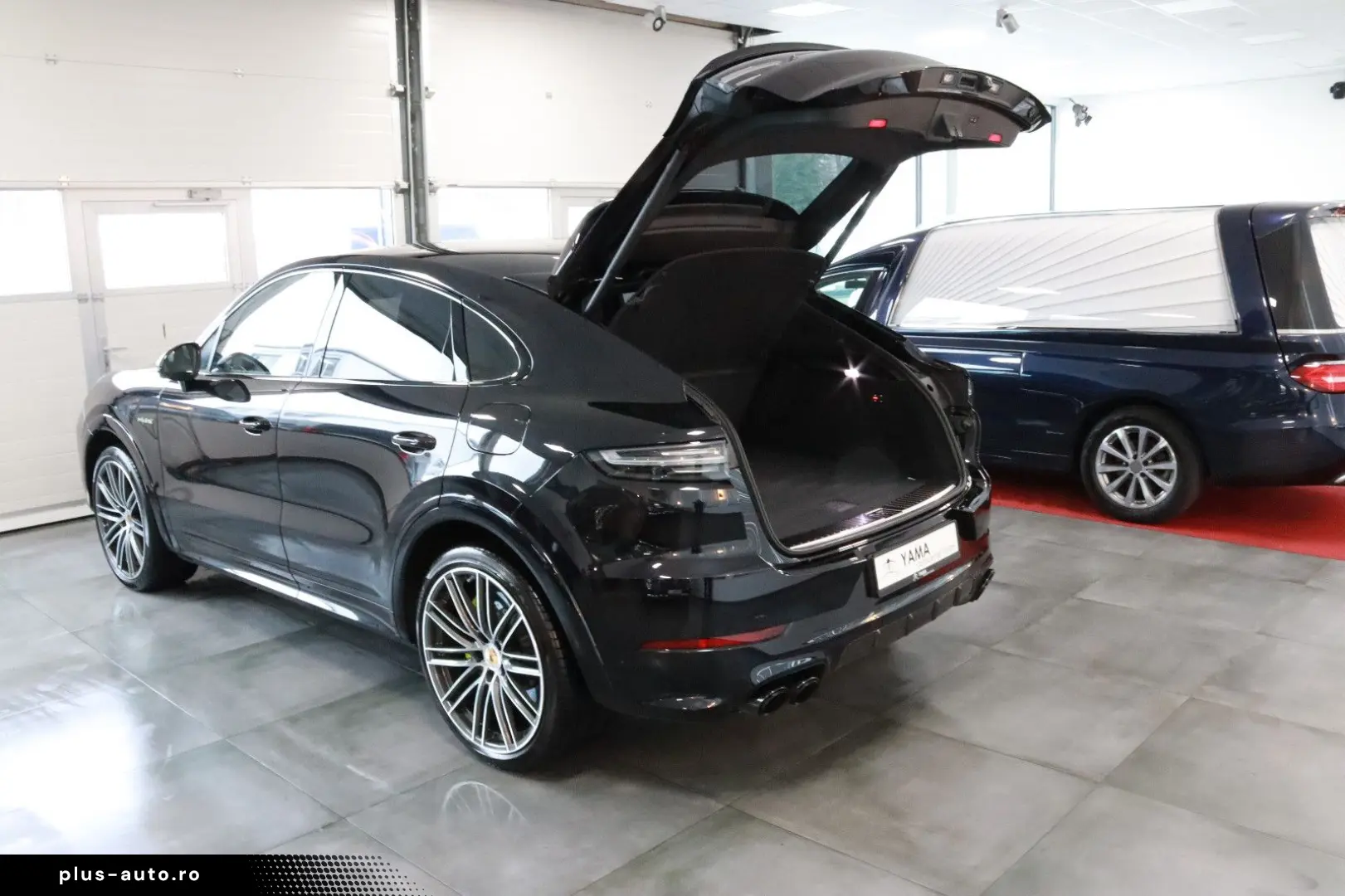 PORSCHE Cayenne Coupe Turbo S E-Hybrid CARBON