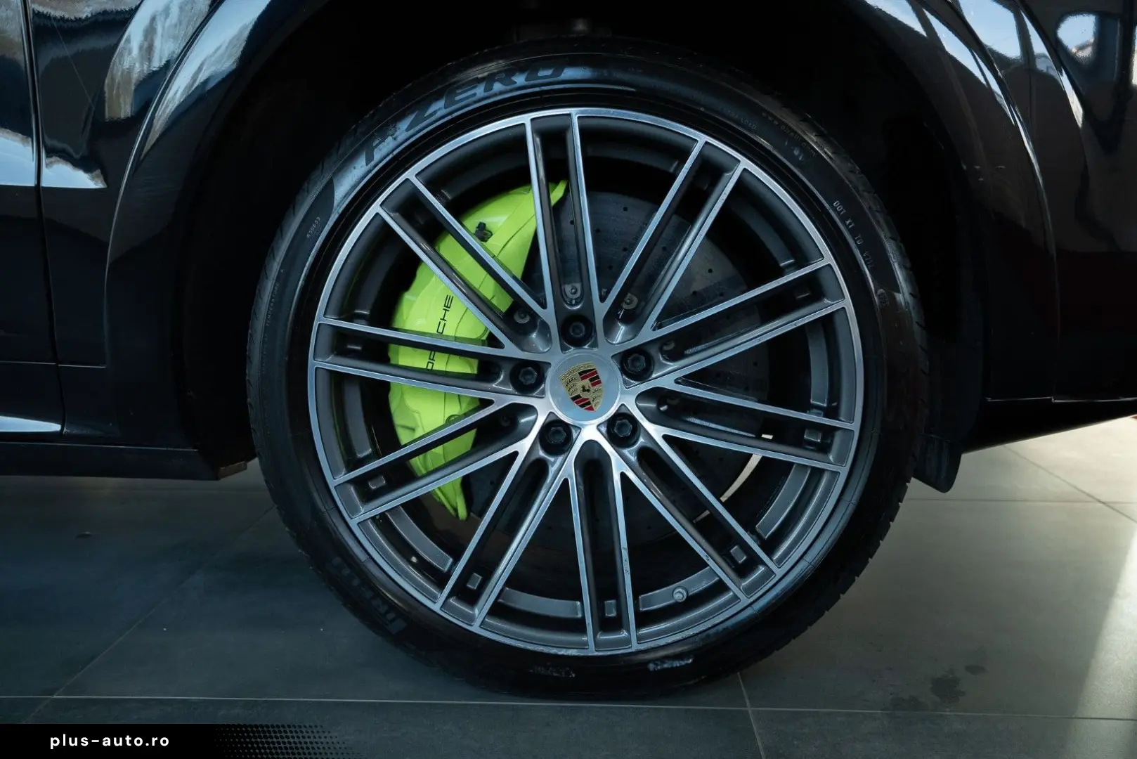 PORSCHE Cayenne Coupe Turbo S E-Hybrid CARBON