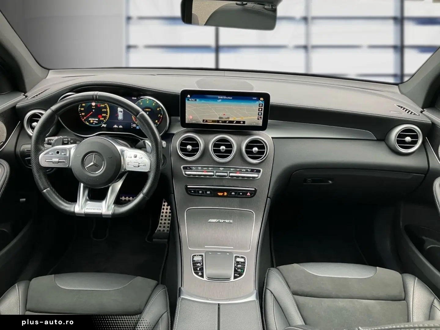 MERCEDES-BENZ GLC 63AMG 4M PANO HEADUP AHK BUR DISTR 360 AIR