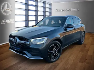 MERCEDES-BENZ GLC 300de 4M AMG LUFTFED AHK PANO MULTIB DISTR