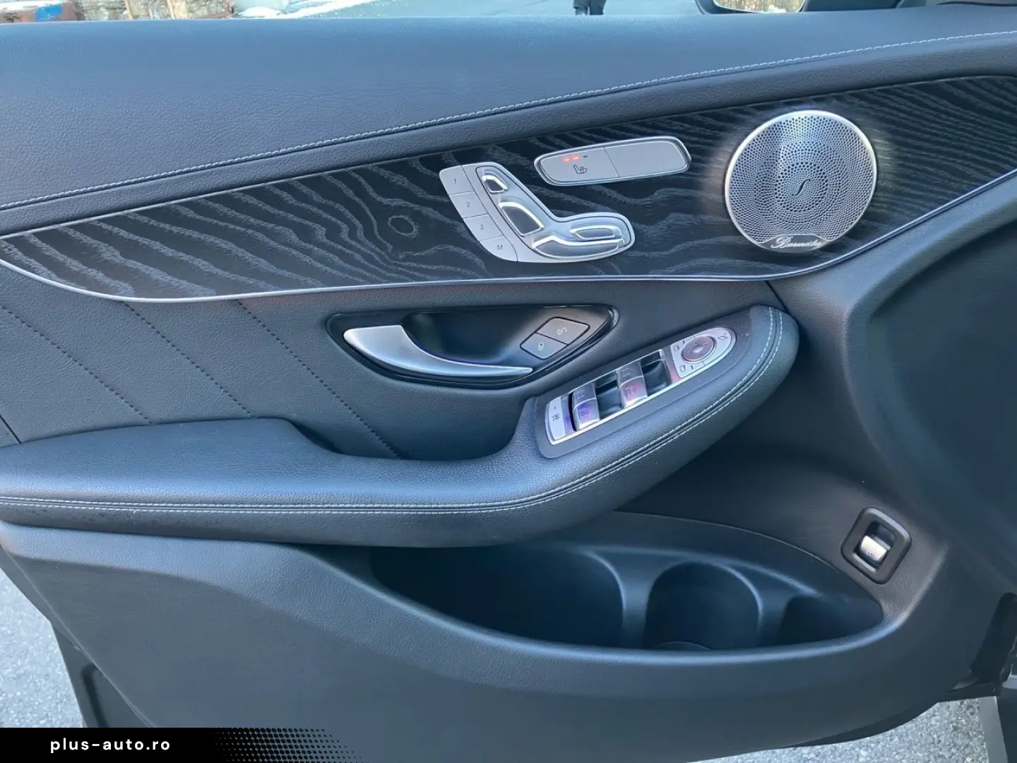 MERCEDES-BENZ GLC 300de 4M AMG LUFTFED AHK PANO MULTIB DISTR