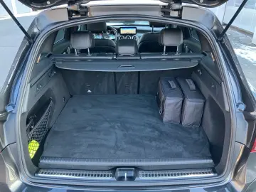 MERCEDES-BENZ GLC 300de 4M AMG LUFTFED AHK PANO MULTIB DISTR