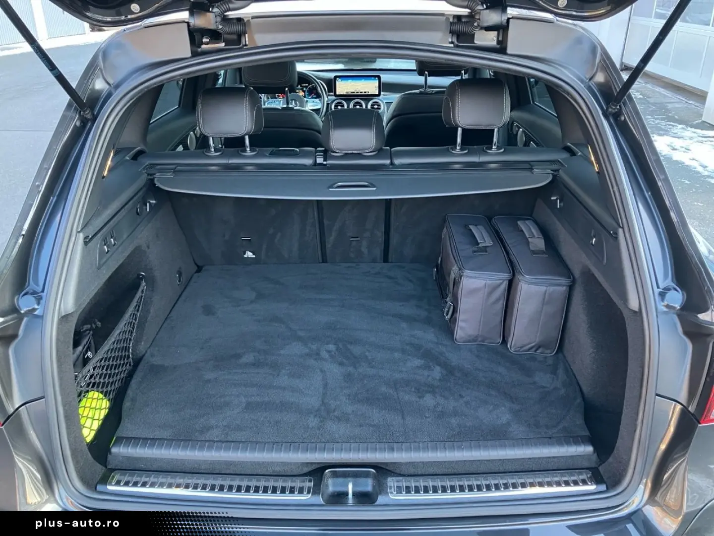 MERCEDES-BENZ GLC 300de 4M AMG LUFTFED AHK PANO MULTIB DISTR