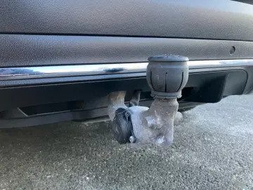 MERCEDES-BENZ GLC 300de 4M AMG LUFTFED AHK PANO MULTIB DISTR