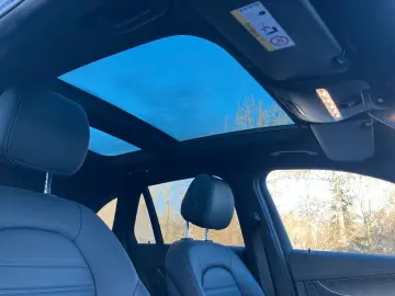 MERCEDES-BENZ GLC 300de 4M AMG LUFTFED AHK PANO MULTIB DISTR