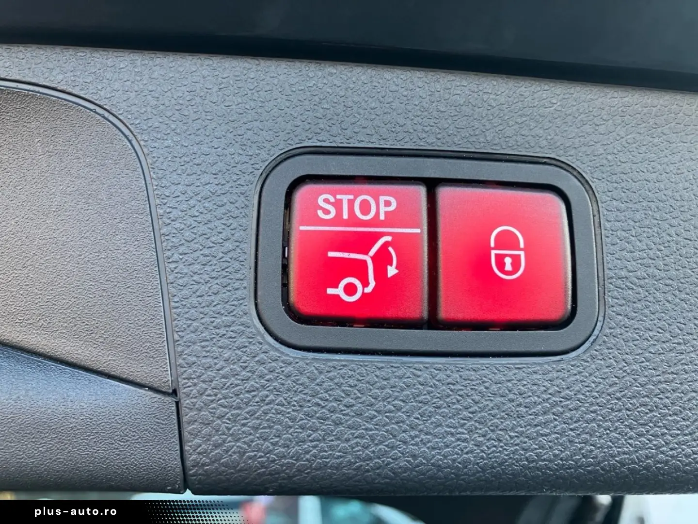 MERCEDES-BENZ GLC 300de 4M AMG LUFTFED AHK PANO MULTIB DISTR