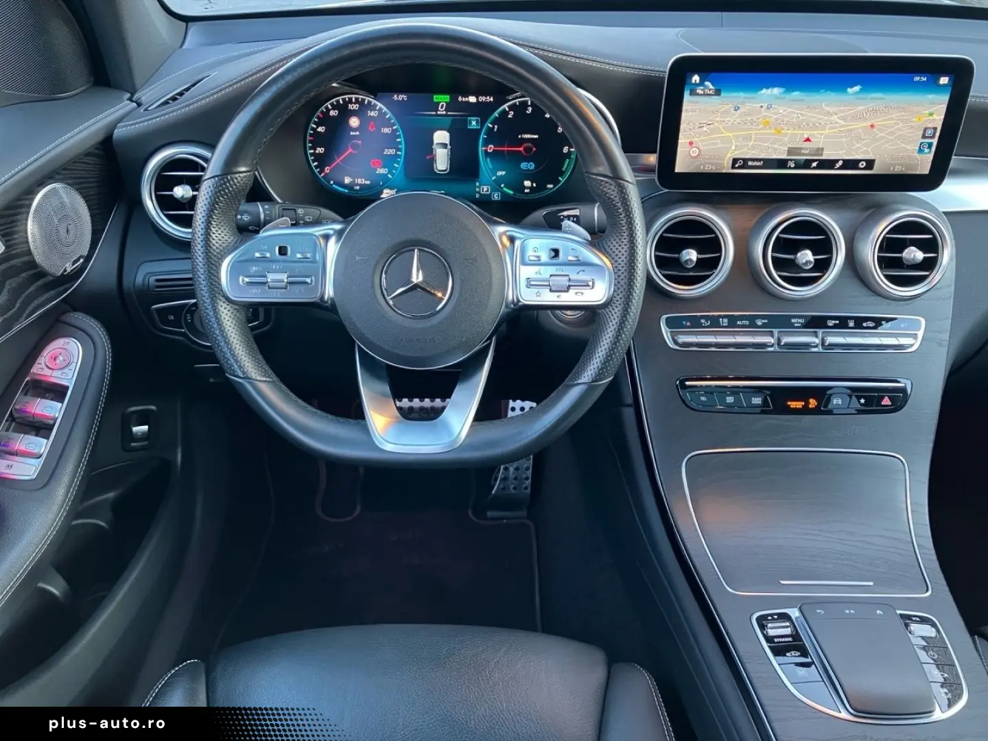 MERCEDES-BENZ GLC 300de 4M AMG LUFTFED AHK PANO MULTIB DISTR