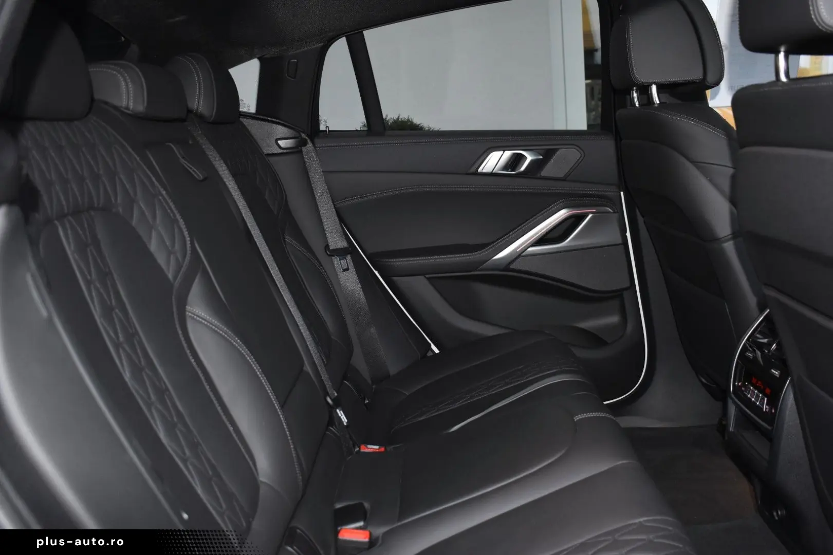 BMW X6 xDrive30d M Sport Laser Pano AHK Mild Hybrid