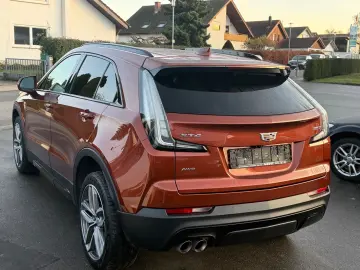 CADILLAC XT4 Premium Luxury AWD