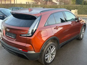 CADILLAC XT4 Premium Luxury AWD
