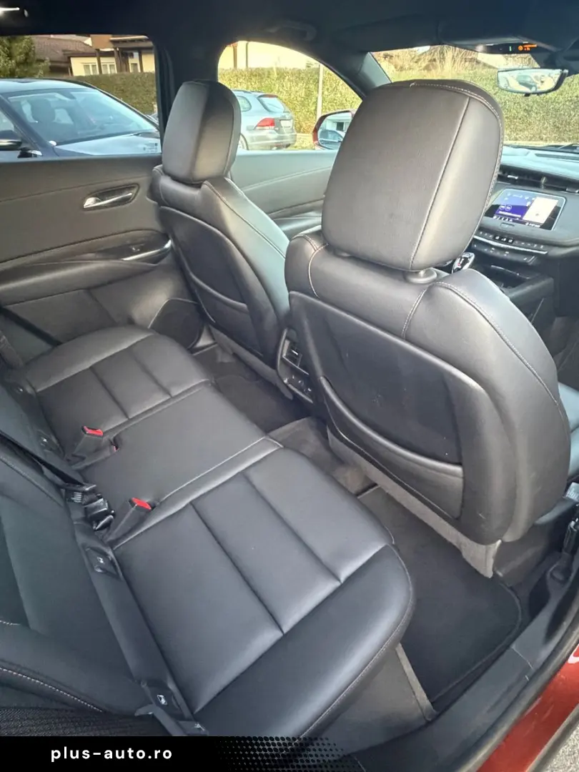 CADILLAC XT4 Premium Luxury AWD