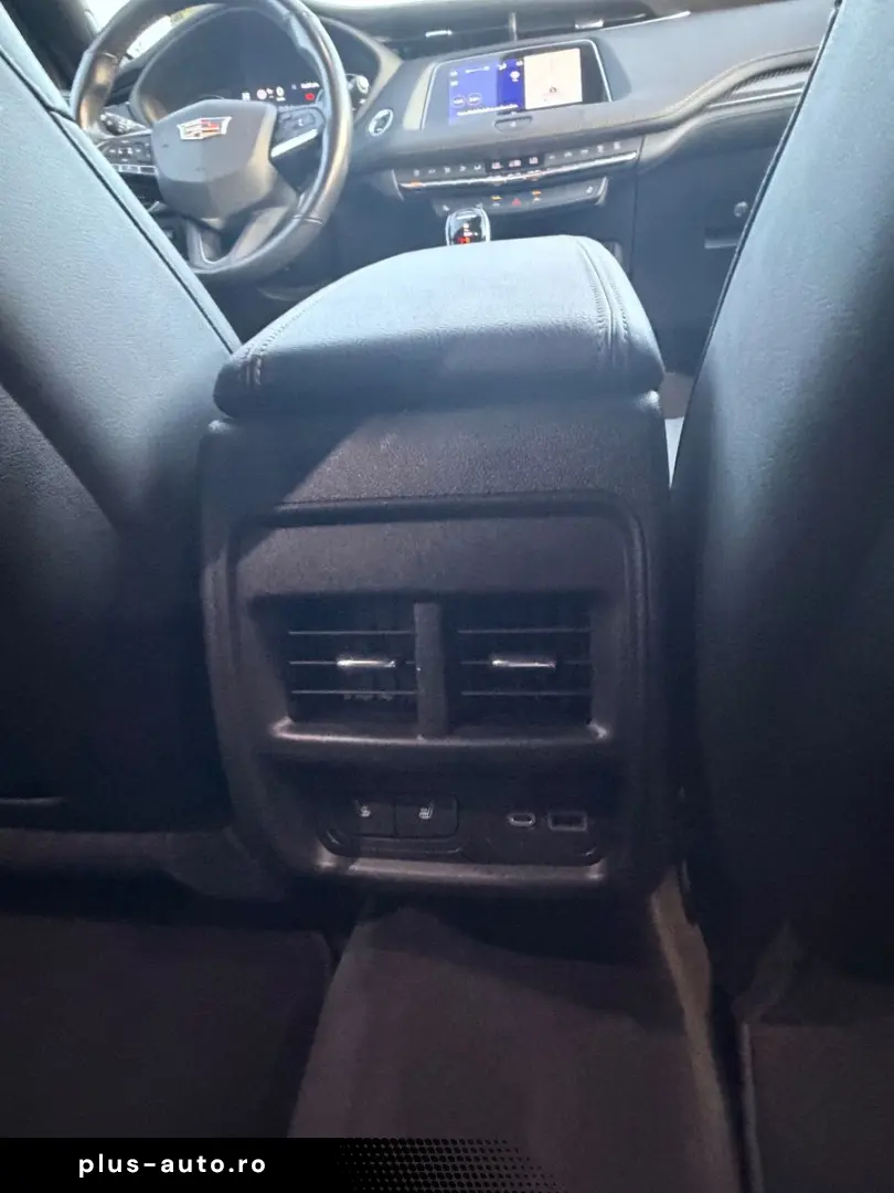 CADILLAC XT4 Premium Luxury AWD