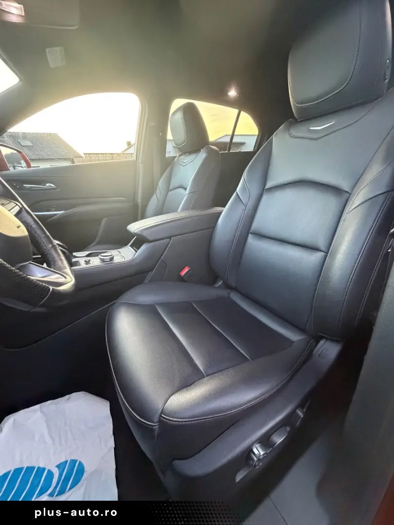 CADILLAC XT4 Premium Luxury AWD