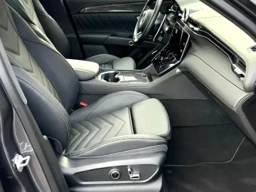 MASERATI Grecale Trofeo  360 Pano HUD Sonus