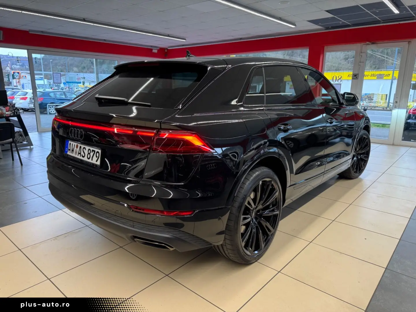 AUDI Q8 50 TDI quattro Black Edition 23  Masage