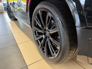 AUDI Q8 50 TDI quattro Black Edition 23  Masage