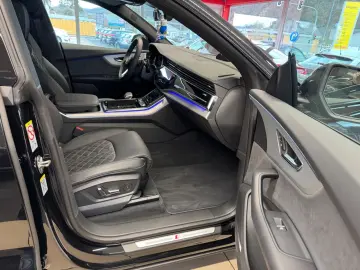 AUDI Q8 50 TDI quattro Black Edition 23  Masage
